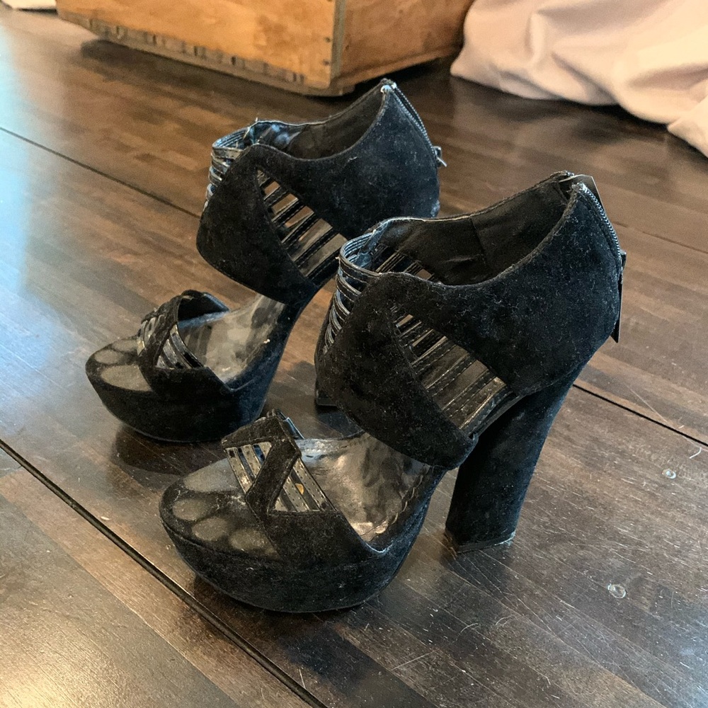 Shiekh Heels: strappy, sexy, black, chunky heels
